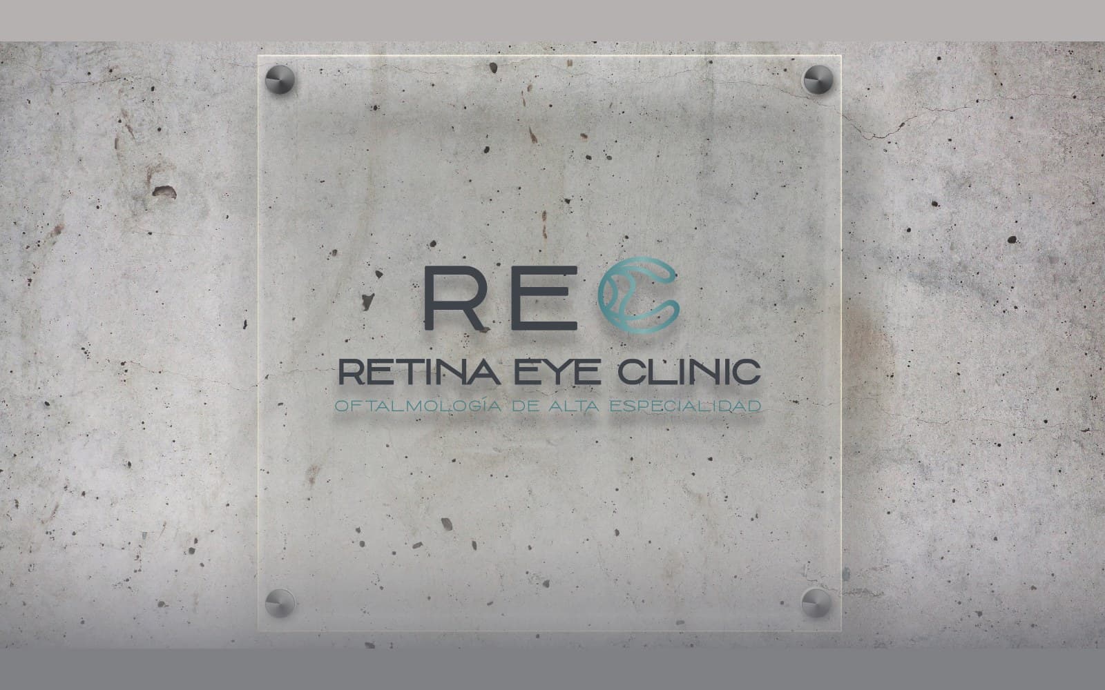 Placa de acrílico en el muro, de Retina Eye Clinic
